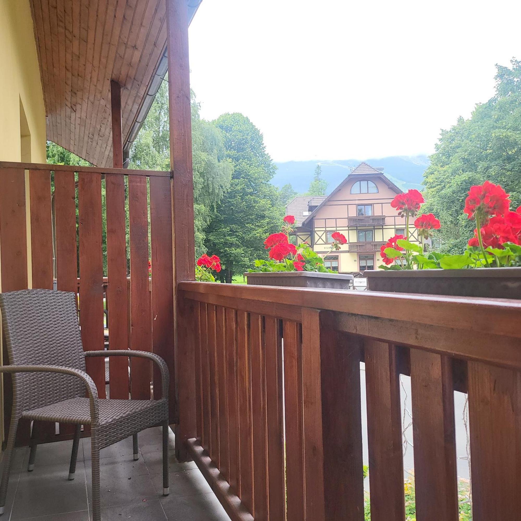 Penzion Slalom Tatranská Lomnica Esterno foto